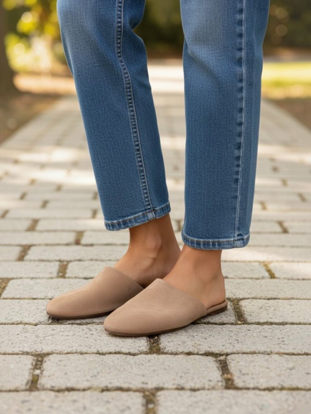 Madison Los Angeles Mule Shoe Flats Tan Suede Leather Womens 38.5/US 8.5
